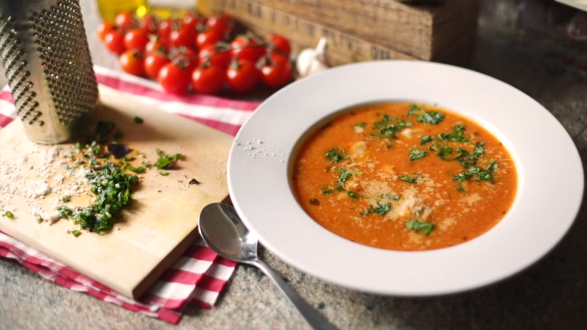 Томатный суп-пюре с тортеллини в мультиварке (4937) | Povkusu.com