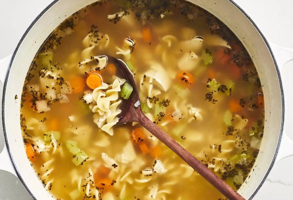 Simple and delicious chicken noodle soup (16206) | Povkusu.com