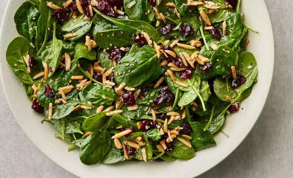 Unusual but very tasty spinach salad (16202) | Povkusu.com